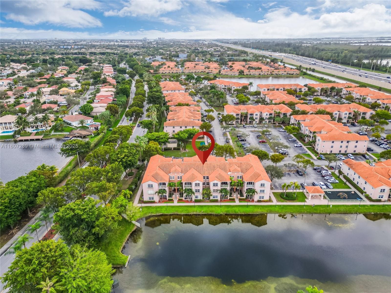 THE COURTS AT DORAL ISLES · #925 in Doral - Photo 36