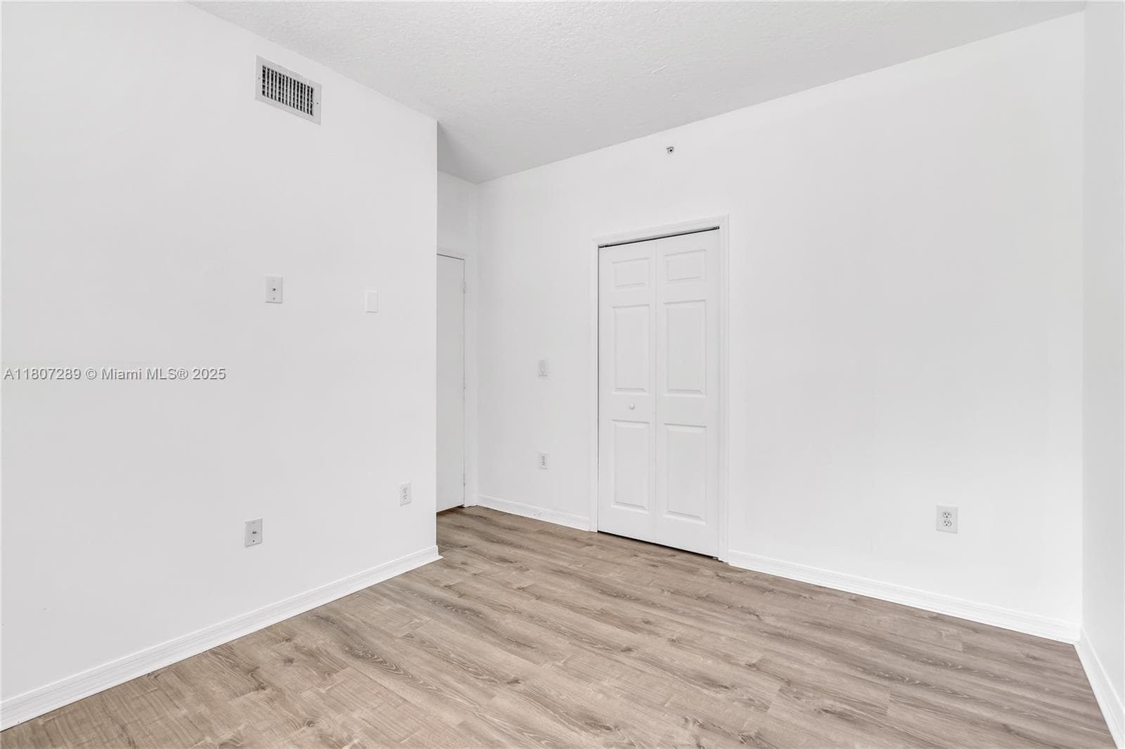 THE COURTS AT DORAL ISLES · #925 in Doral - Photo 24