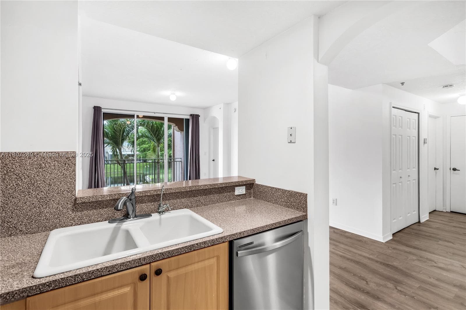 THE COURTS AT DORAL ISLES · #925 in Doral - Photo 10
