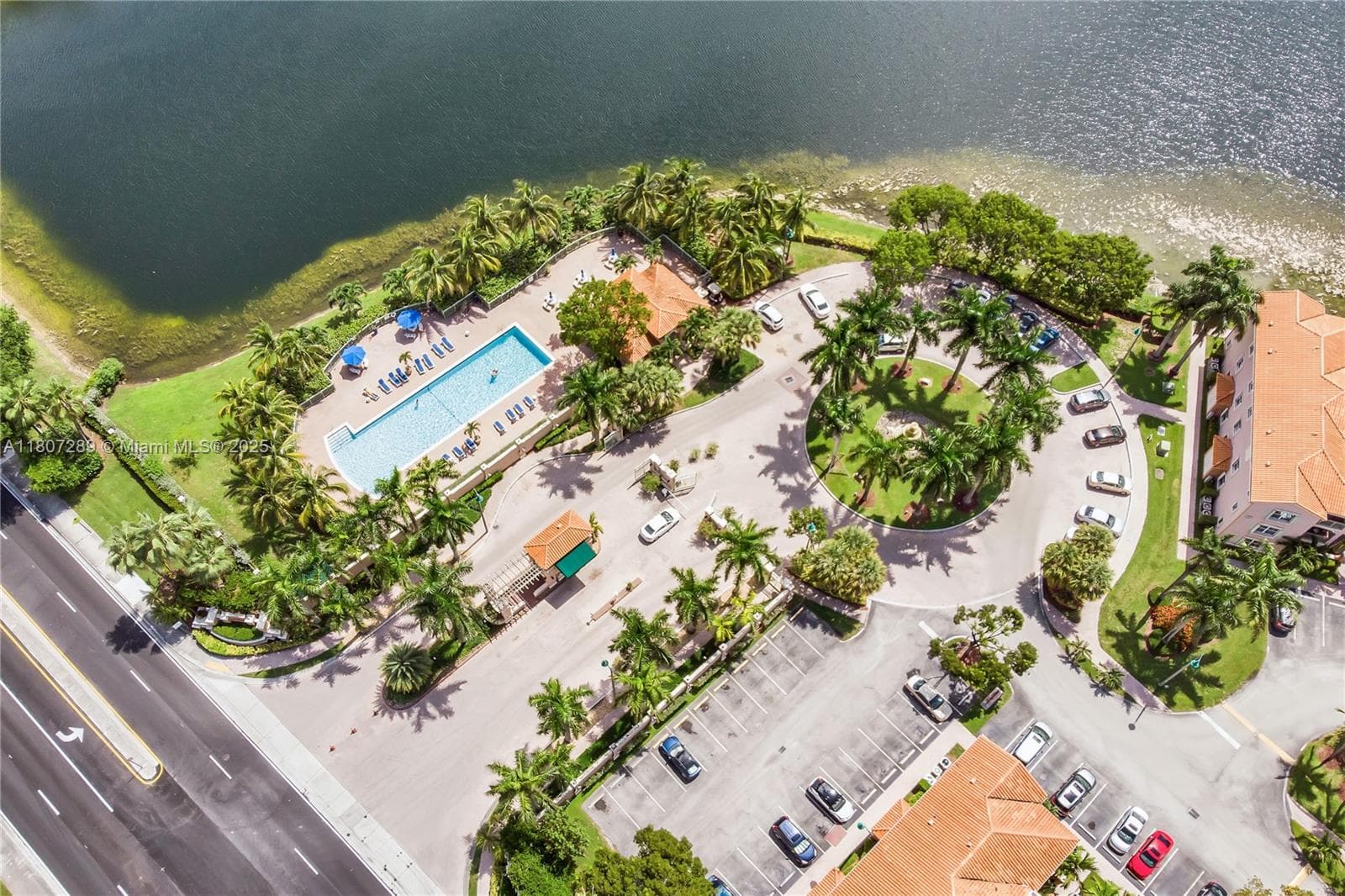 THE COURTS AT DORAL ISLES · #925 in Doral - Photo 39