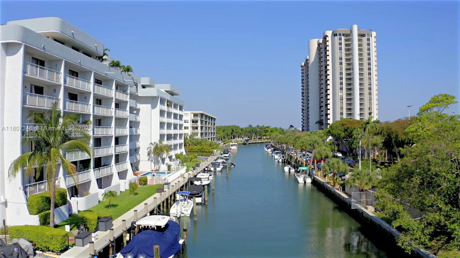 CRICKET CLUBHOUSE CONDO · #207 in Miami - Photo 2