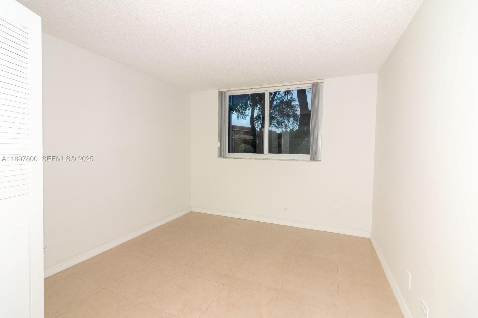 ROYAL OAKS CONDO · #217 in Miami - Photo 13
