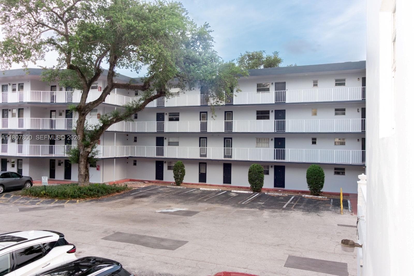 ROYAL OAKS CONDO · #217 in Miami - Photo 3