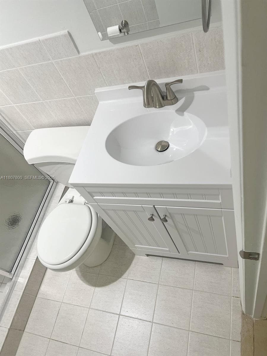 ROYAL OAKS CONDO · #217 in Miami - Photo 5