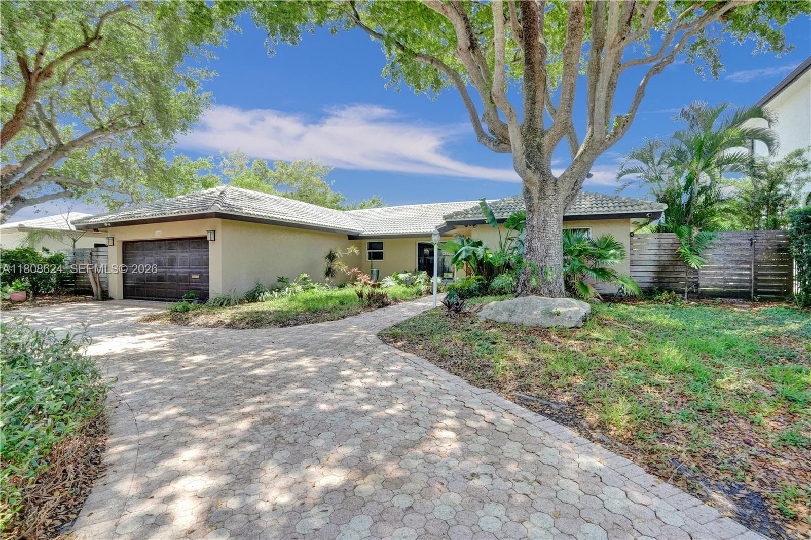 3100 NE 56th Ct photo 6