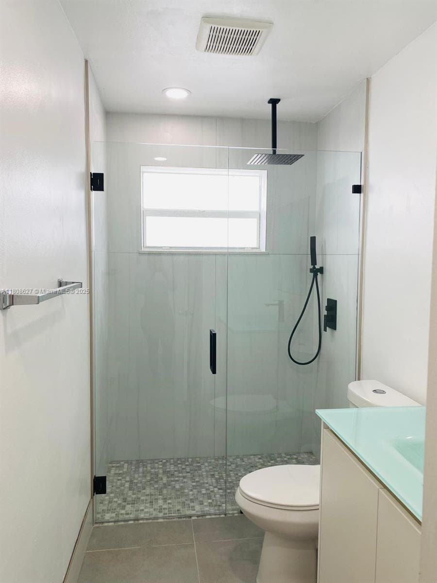 BATHROOM HOME