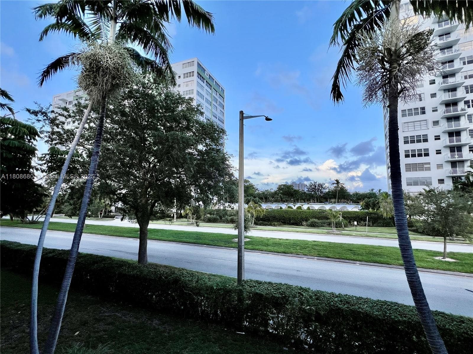 CLAREMONT PLACE · #202 in North Miami - Photo 13