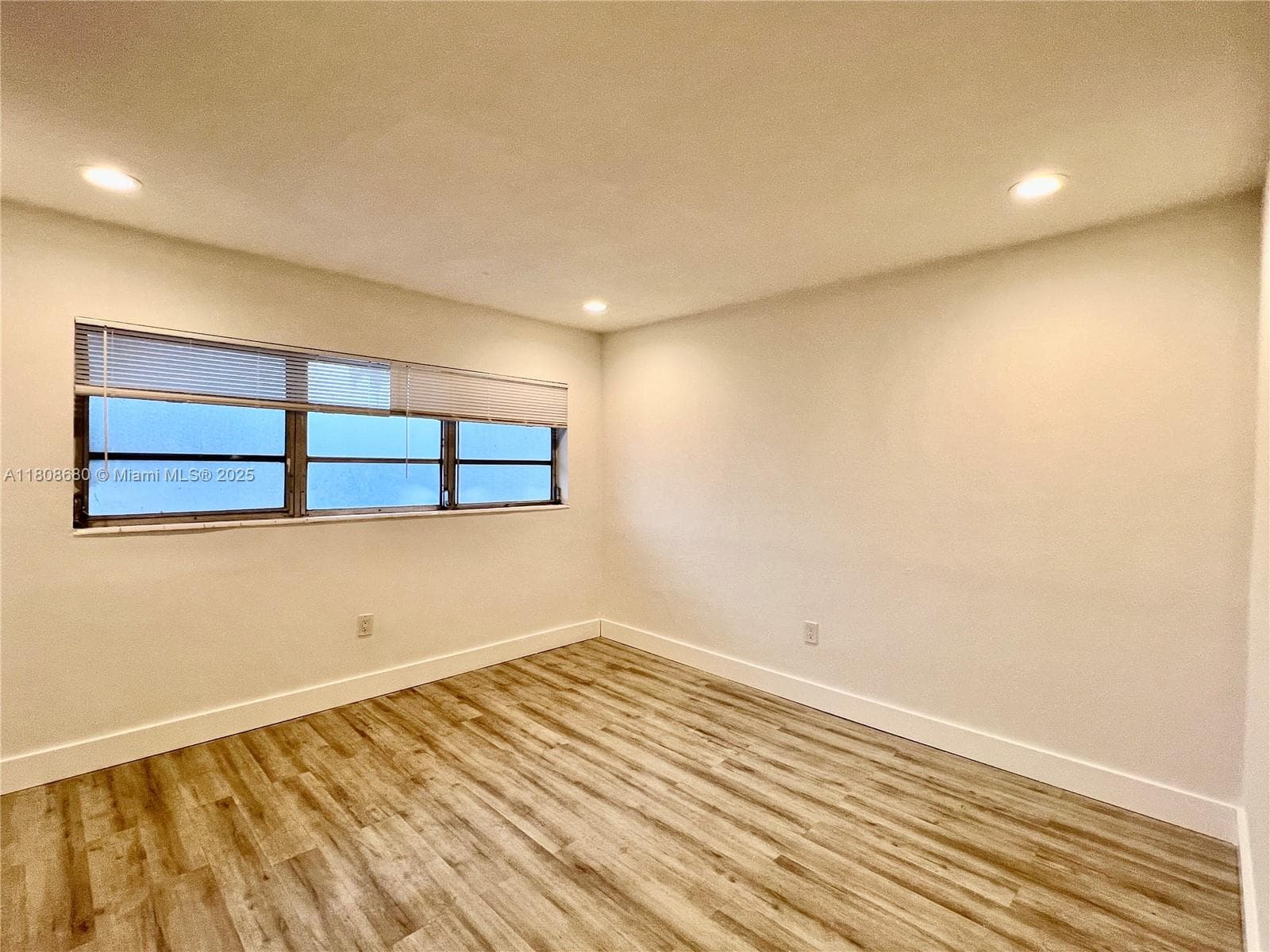 CLAREMONT PLACE · #202 in North Miami - Photo 10