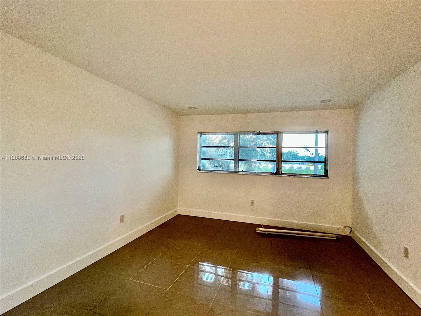 CLAREMONT PLACE · #202 in North Miami - Photo 11