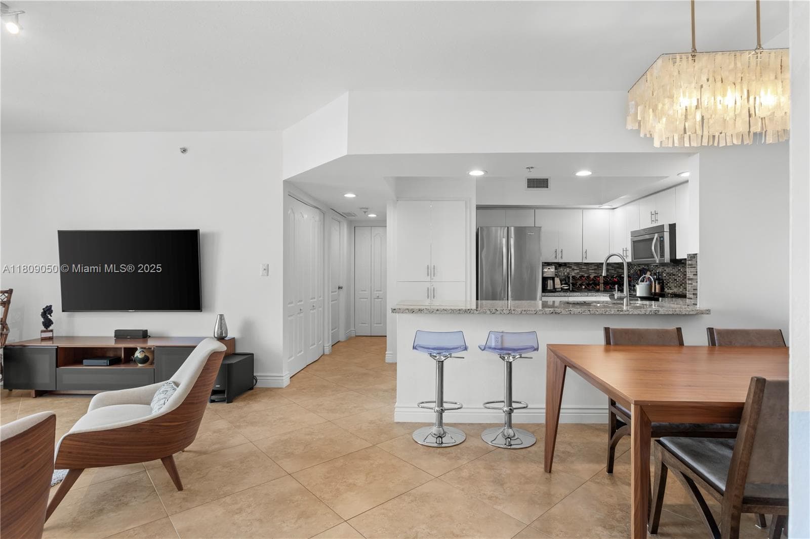 The Waverly at Las Olas · #718 in Fort Lauderdale - Photo 4