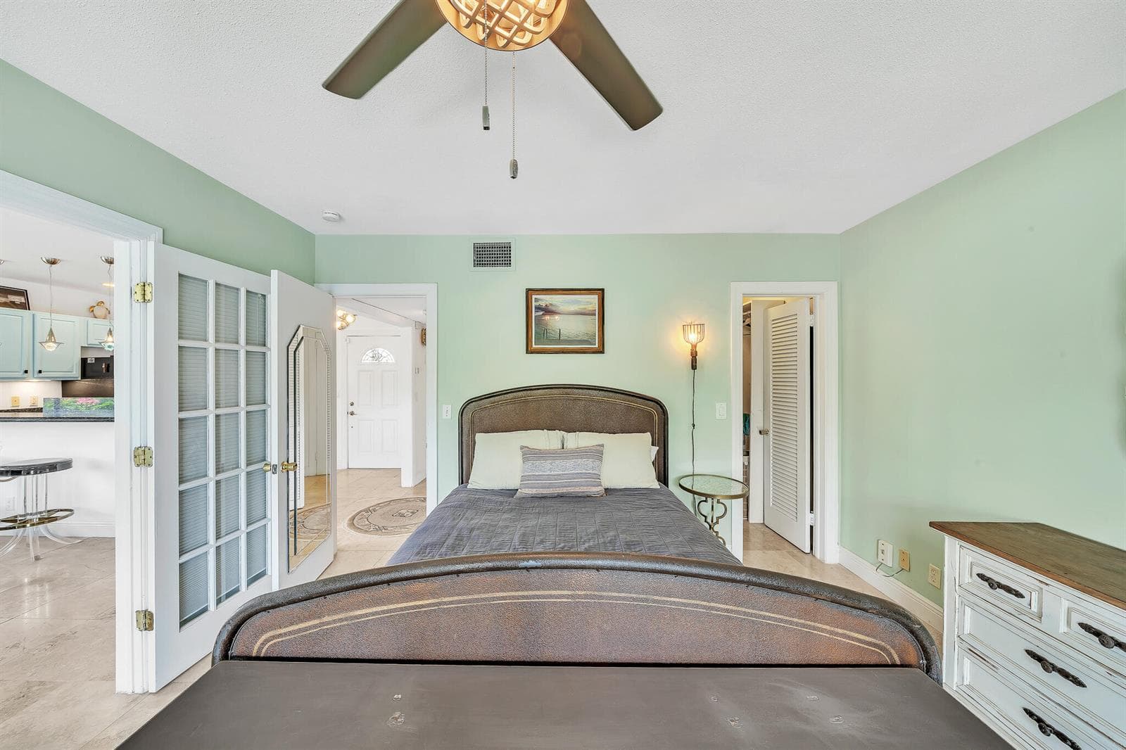 6 Bedroom (6)