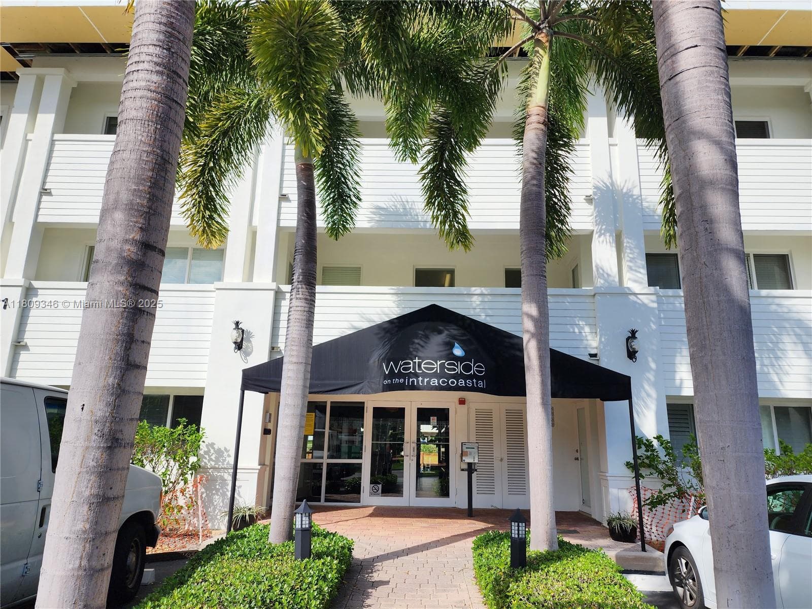 Waterside on the Intracoa · #320 in Fort Lauderdale - Photo 34