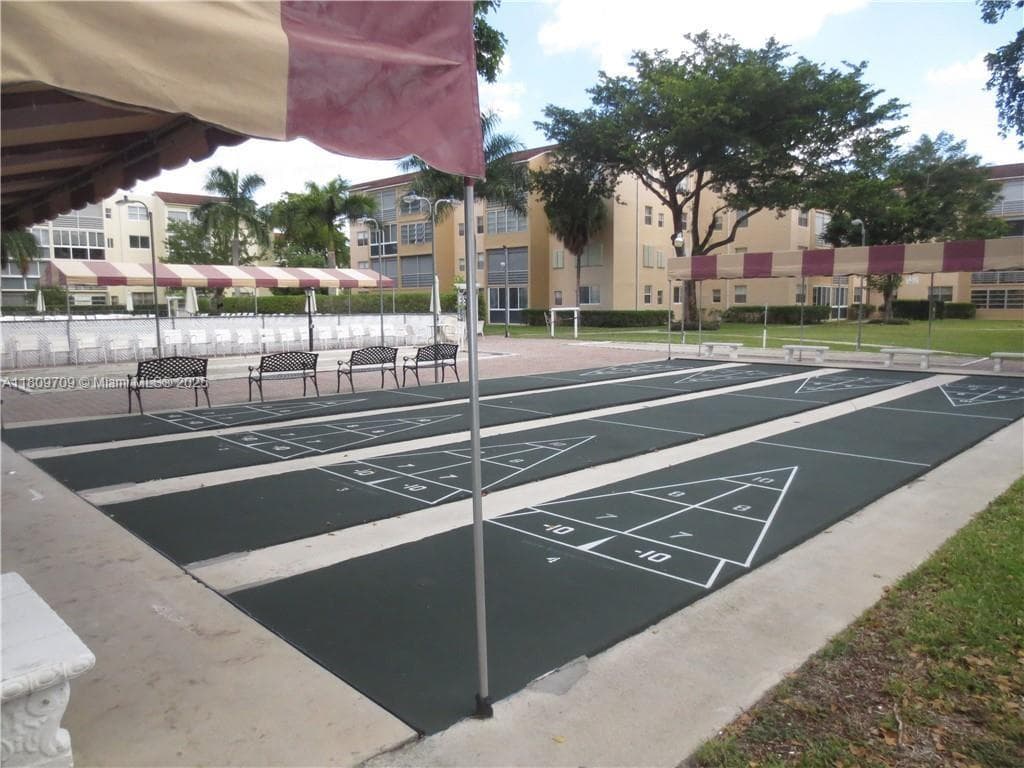 SOMERSET NO SIX CONDO · #107 in Lauderdale Lakes - Photo 12