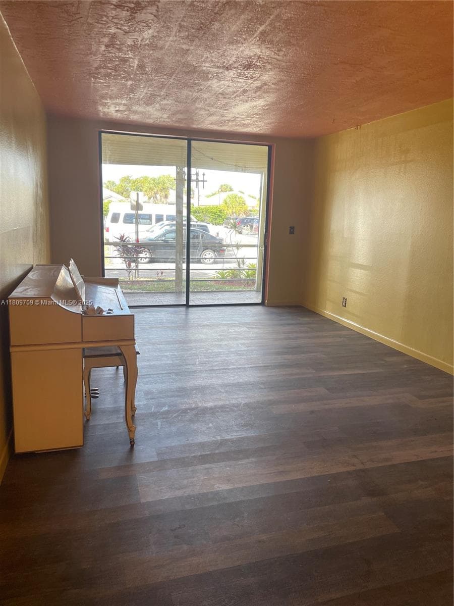 SOMERSET NO SIX CONDO · #107 in Lauderdale Lakes - Photo 4