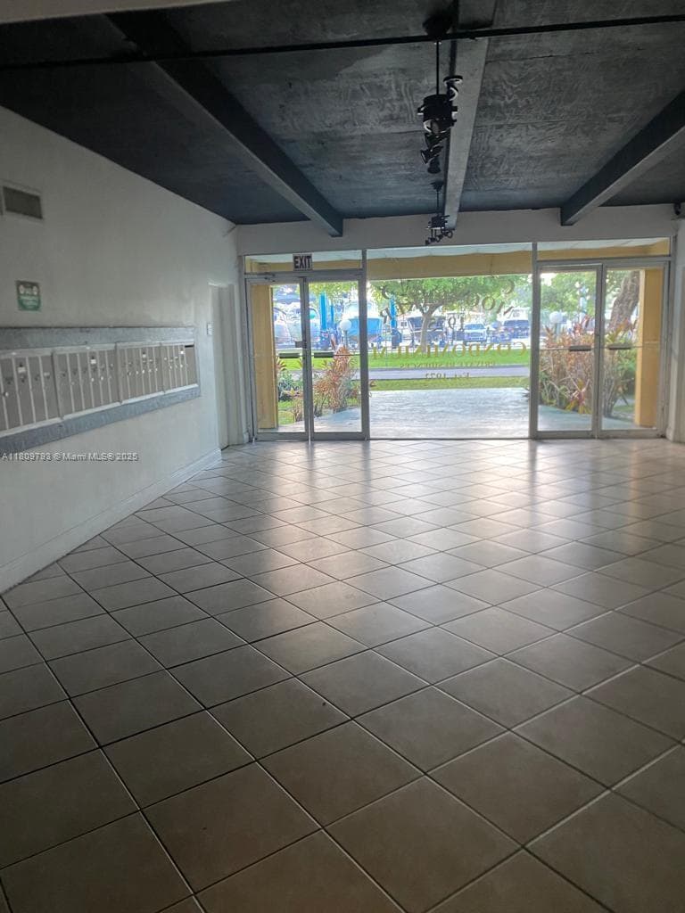 Moonraker Condo · #2D in North Miami - Photo 21
