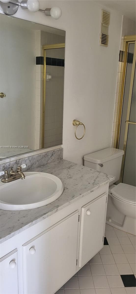 WILSHIRE CONDO · #407E in Miami - Photo 13