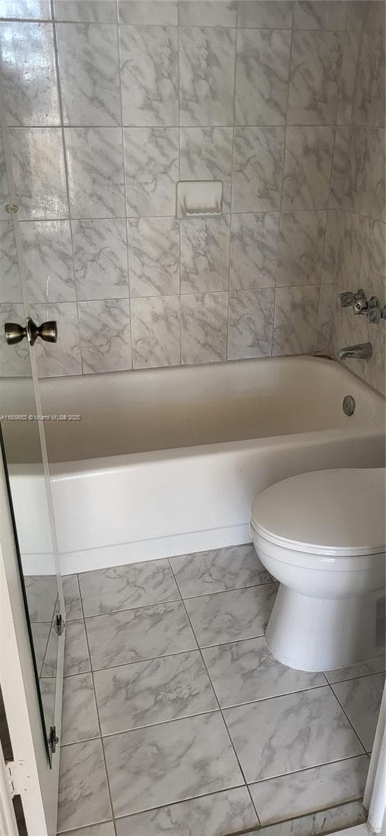WILSHIRE CONDO · #407E in Miami - Photo 22