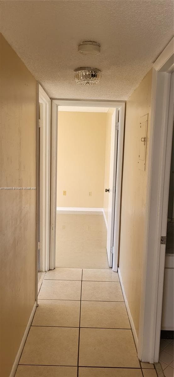 WILSHIRE CONDO · #407E in Miami - Photo 11