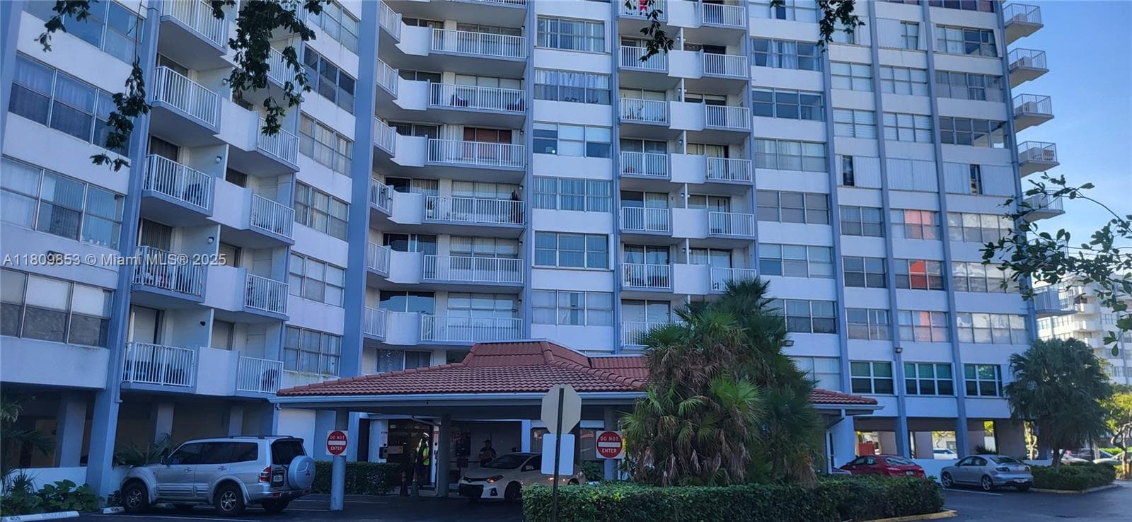 WILSHIRE CONDO · #407E in Miami - Photo 40