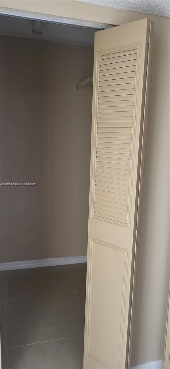 WILSHIRE CONDO · #407E in Miami - Photo 21
