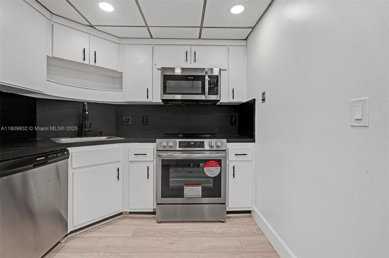 Royal Ambassador Condo · #1408 in Fort Lauderdale - Photo 16