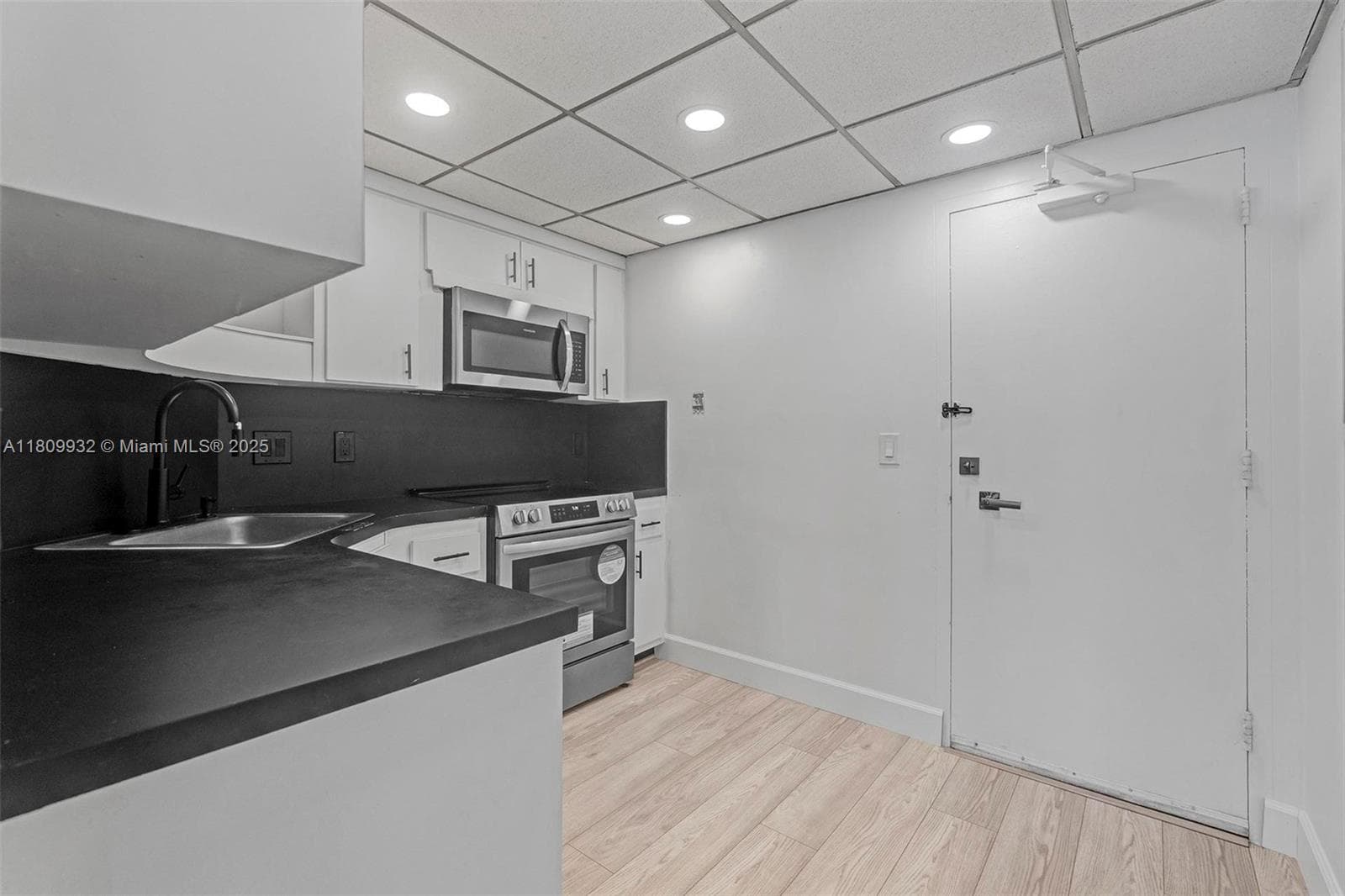 Royal Ambassador Condo · #1408 in Fort Lauderdale - Photo 20