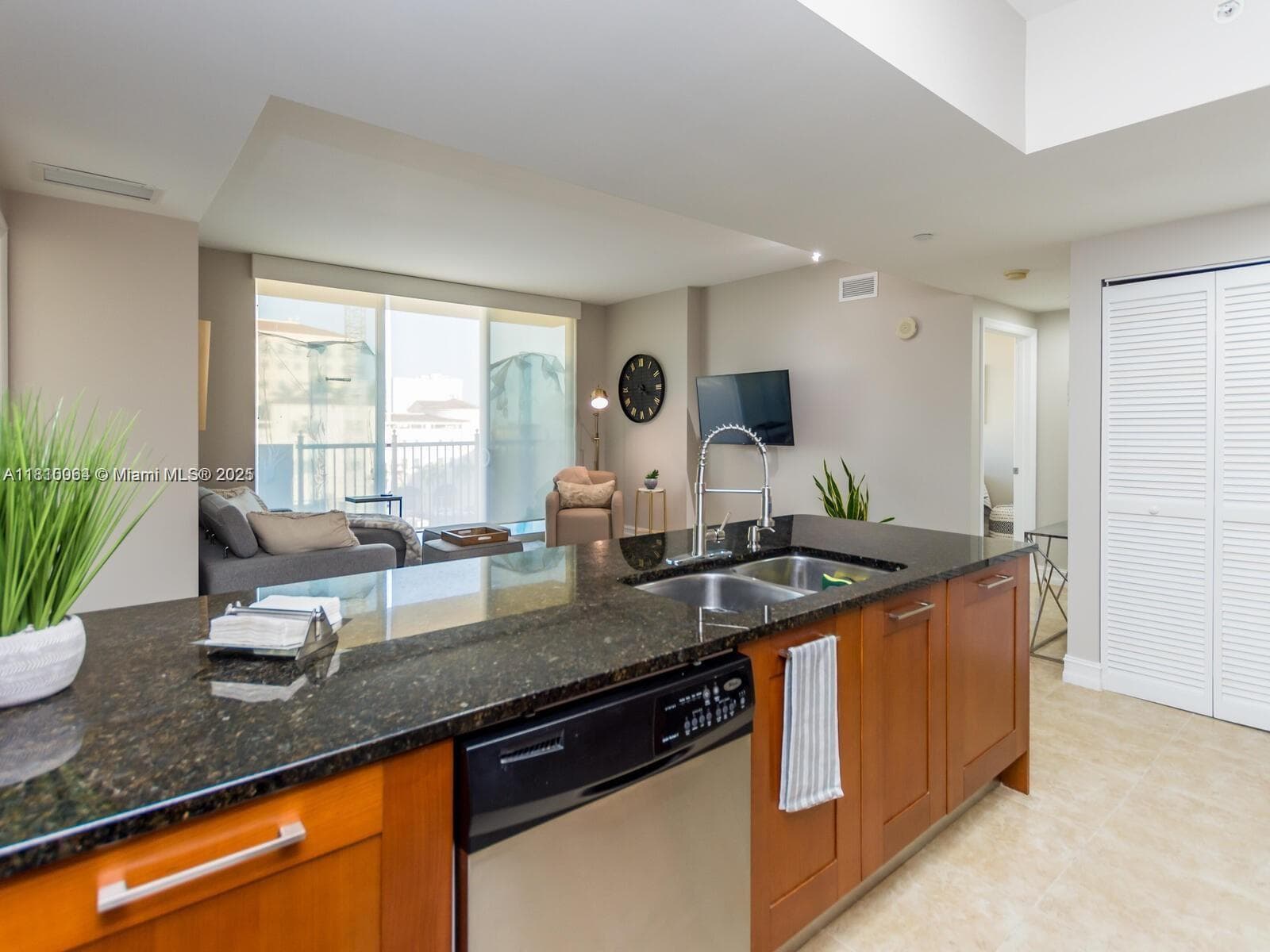 One Village Place · #618 in Coral Gables - Photo 12