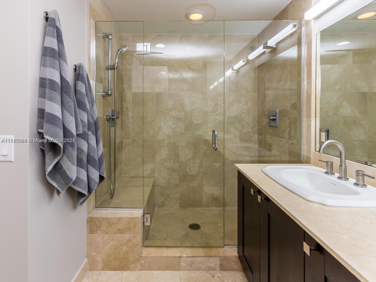 One Village Place · #618 in Coral Gables - Photo 22