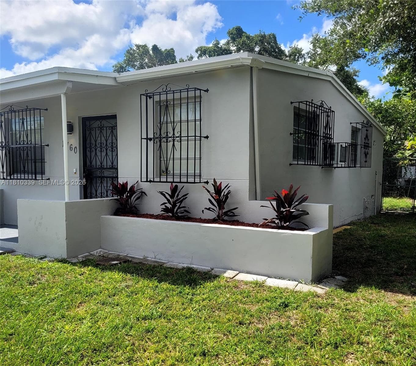 1760 NW 127th St photo 2