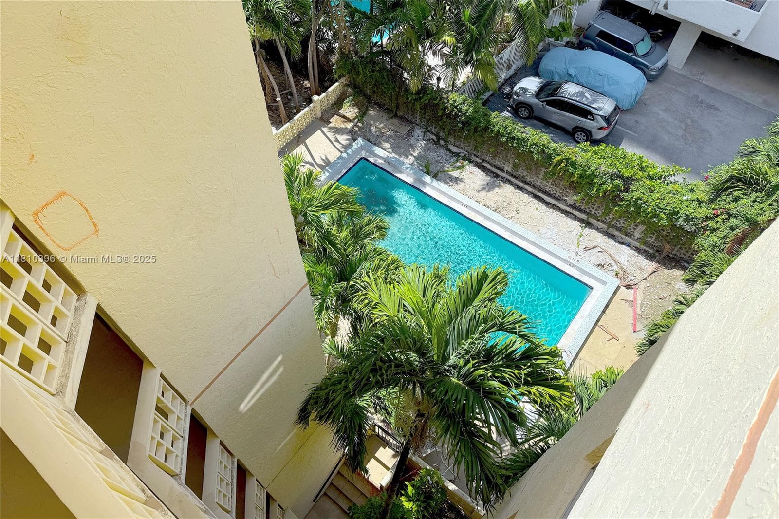 Riviera Towers · #PHD in Miami - Photo 2