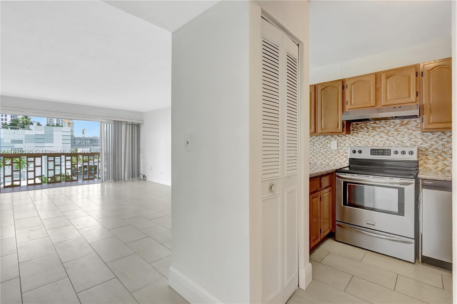 Riviera Towers · #PHD in Miami - Photo 4
