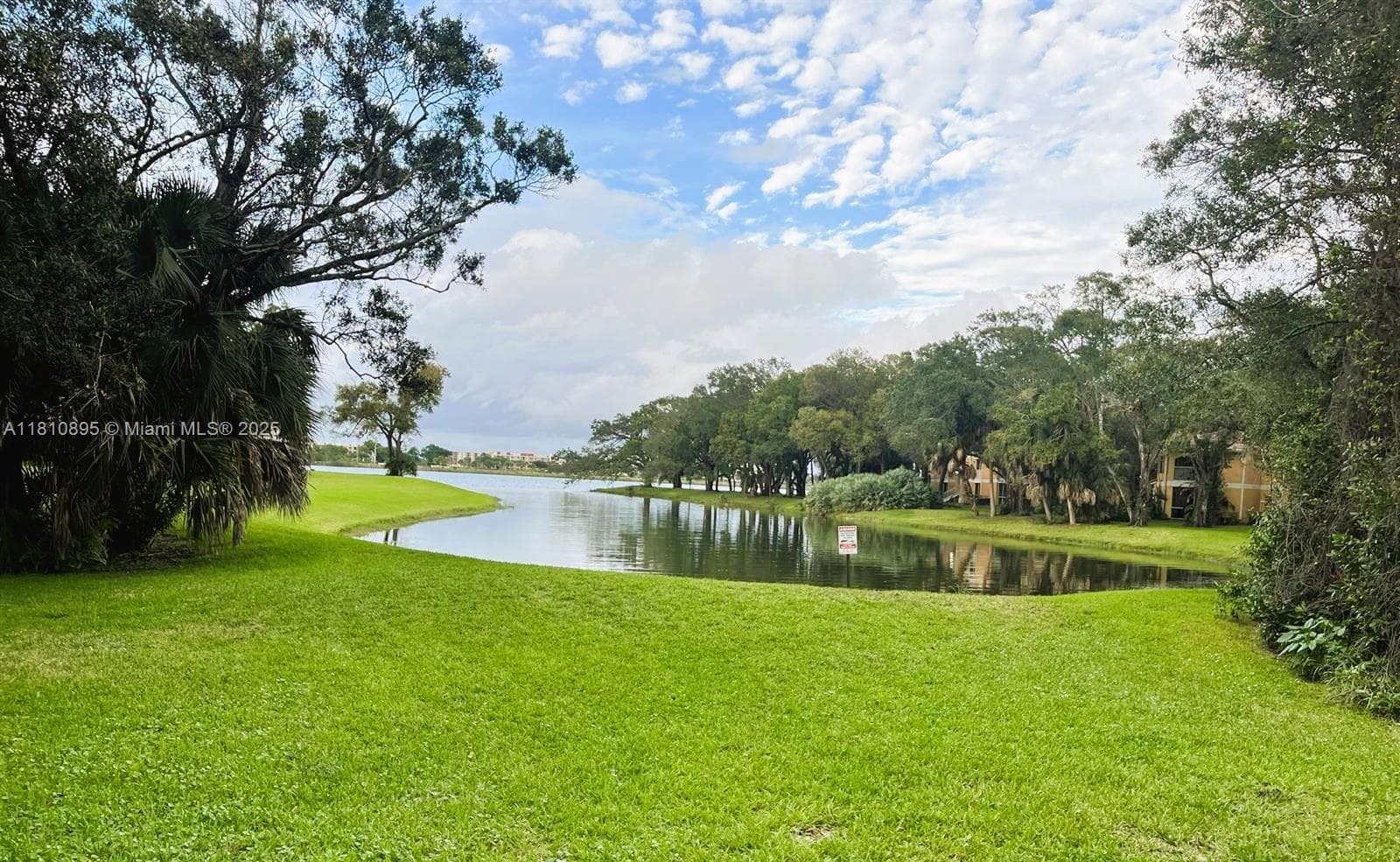 SAILBOAT POINTE CONDO · #1311 in Oakland Park - Photo 4