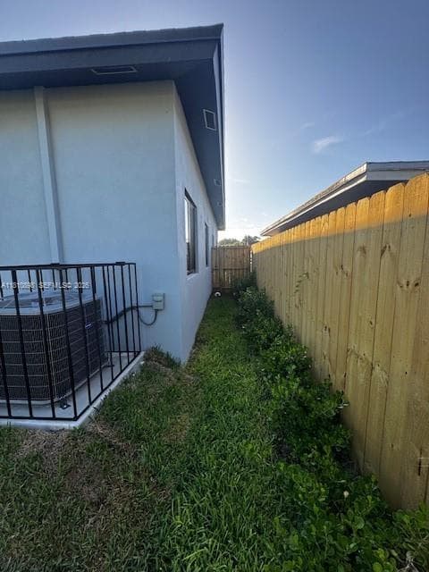 307 NW 28th Ave photo 17