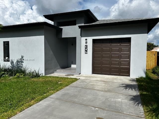 307 NW 28th Ave photo 1
