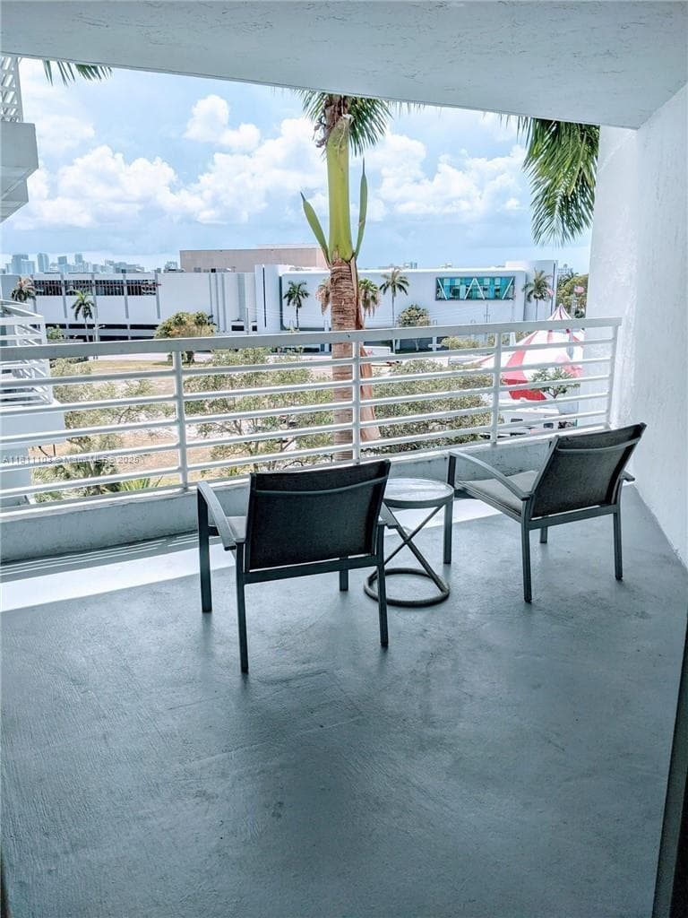 GALLERY ONE · #523 in Fort Lauderdale - Photo 7