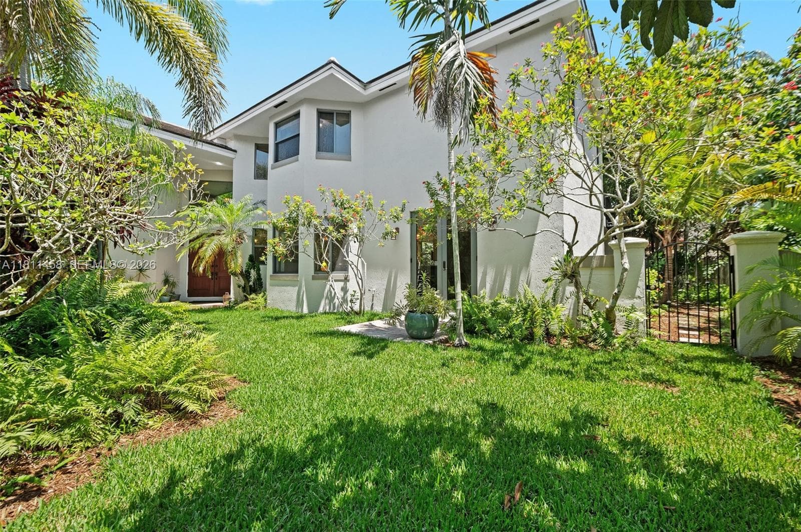 8205 SW 171st Ter photo 30