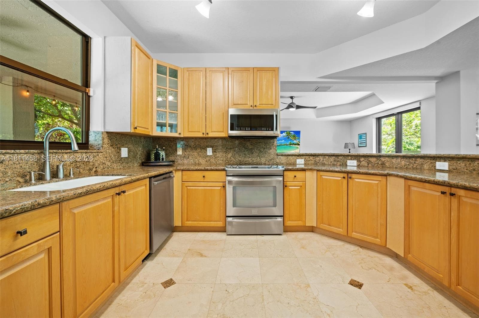 8205 SW 171st Ter photo 8