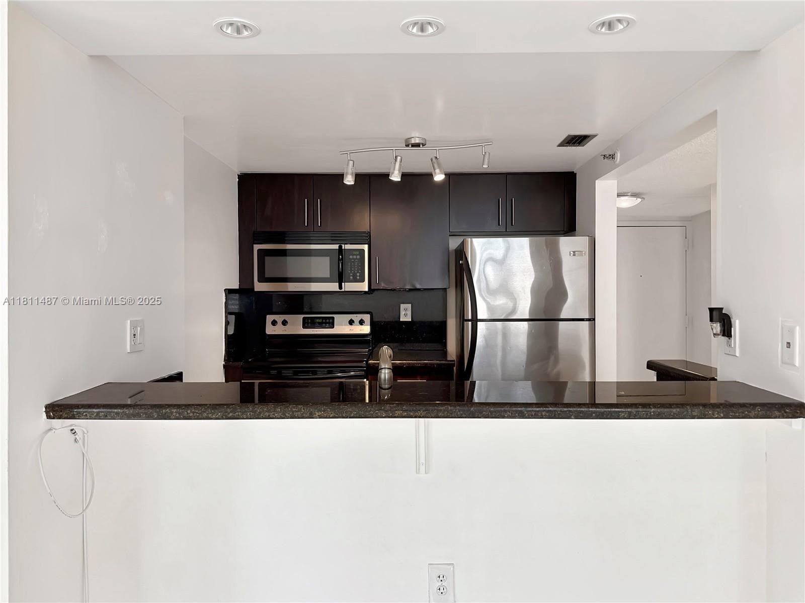 Madison Downtown Condo · #W-1903 in Miami - Photo 9