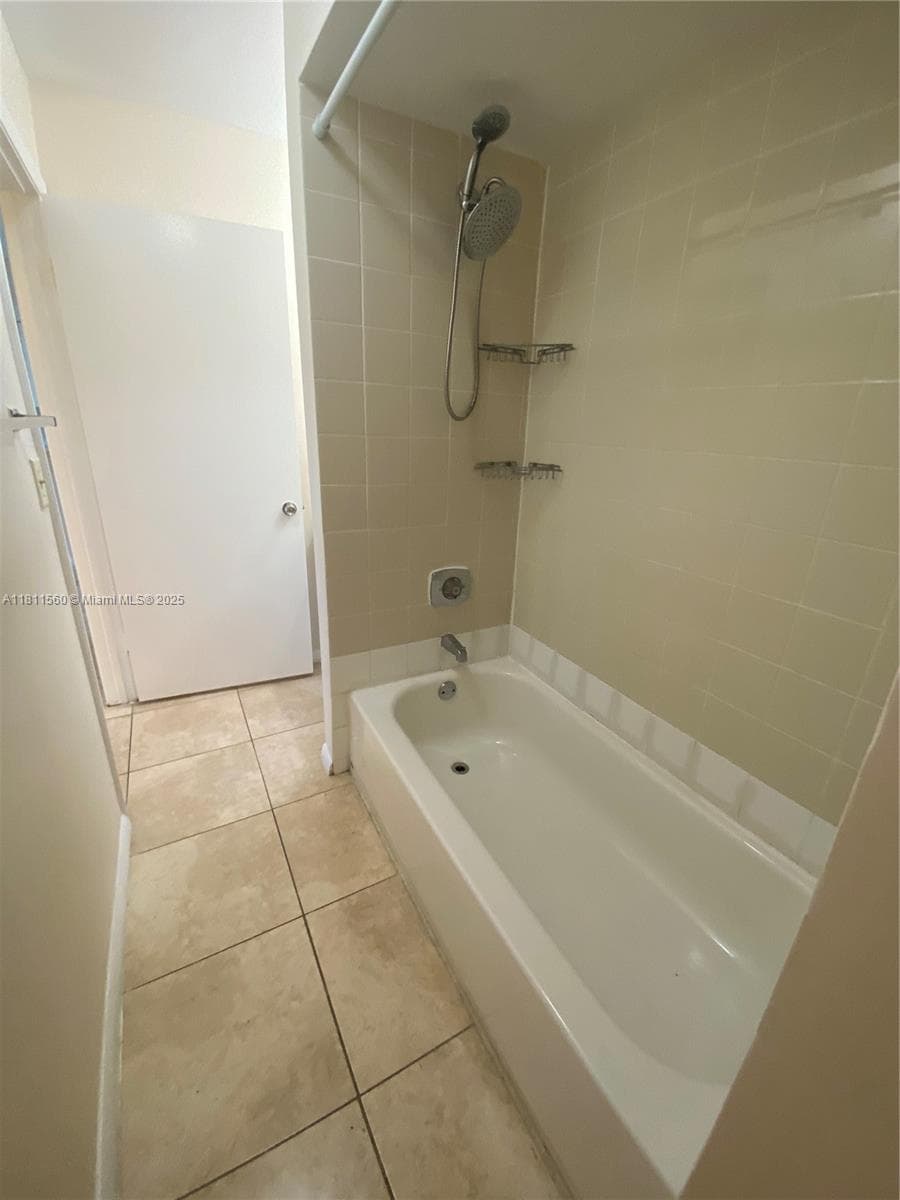 ROYAL POINCIANA CONDO · #1303 in Pompano Beach - Photo 22