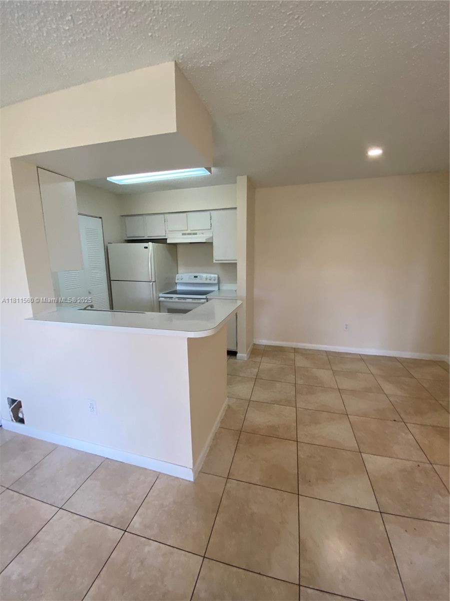 ROYAL POINCIANA CONDO · #1303 in Pompano Beach - Photo 7