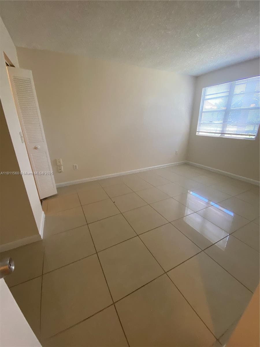 ROYAL POINCIANA CONDO · #1303 in Pompano Beach - Photo 18