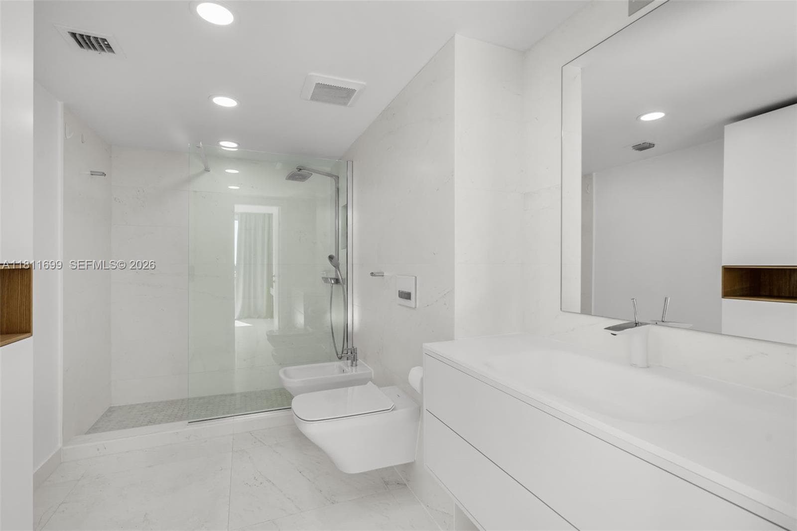 Palm Bay · #6C in Miami - Photo 17