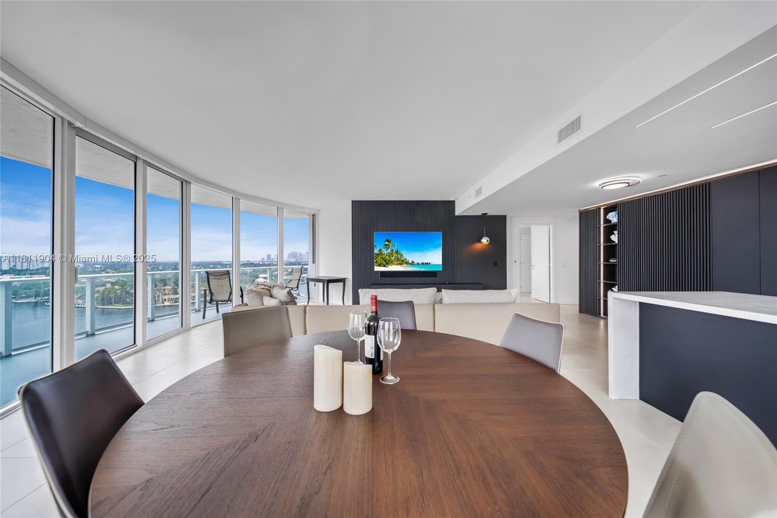 TIFFANY HOUSE · #1100 in Fort Lauderdale - Photo 14