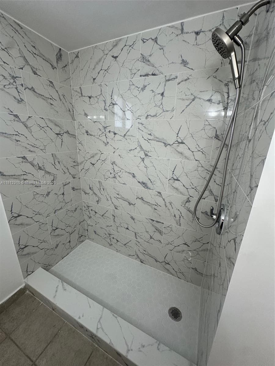 THIRD HORIZONS CONDO · #205 in Miami - Photo 23