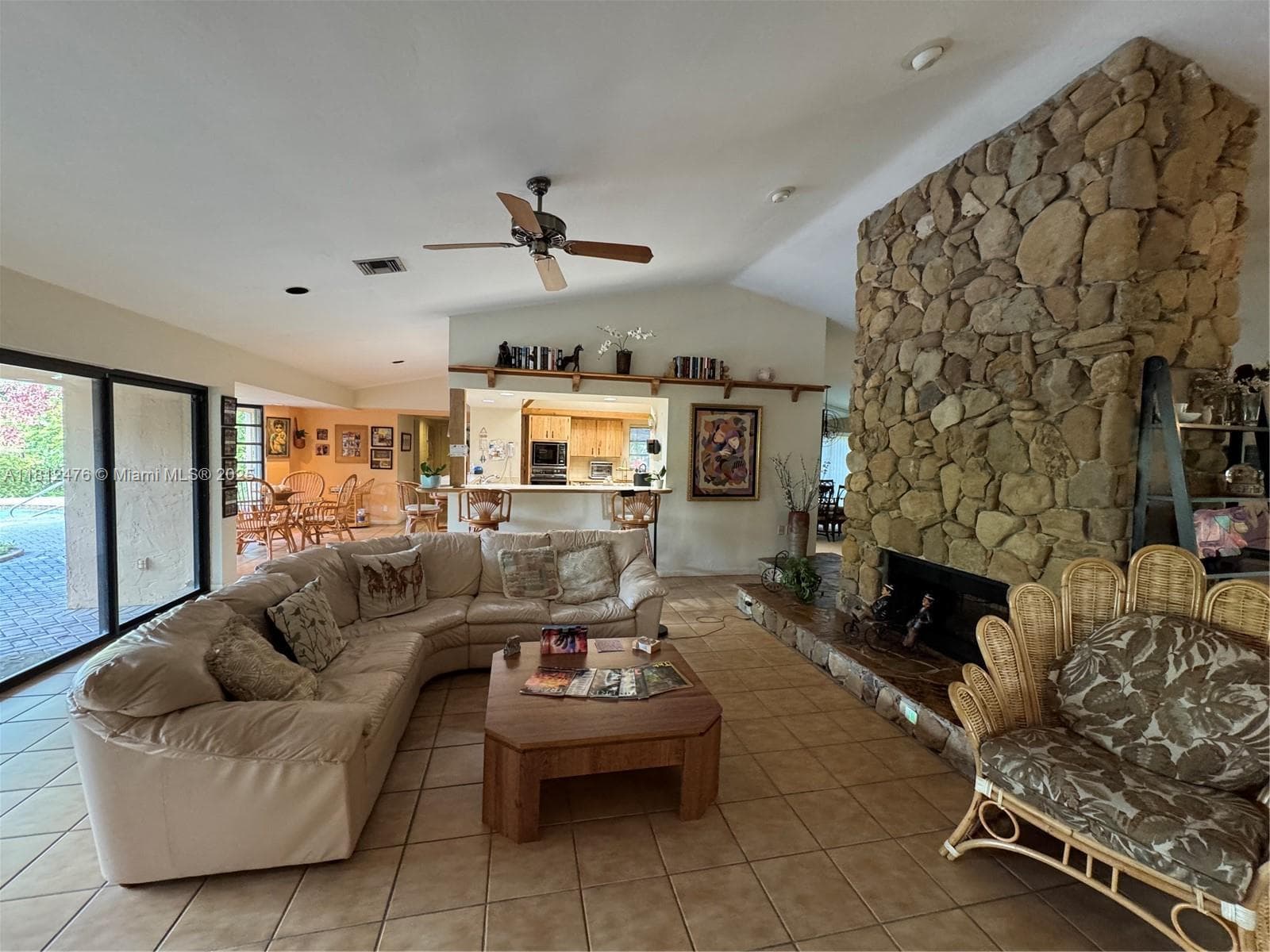 5790 SW 37th Ter photo 6