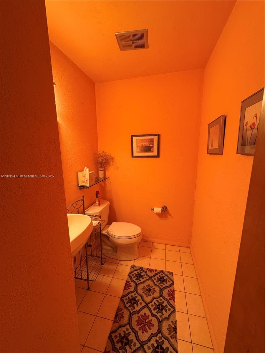 5790 SW 37th Ter photo 28