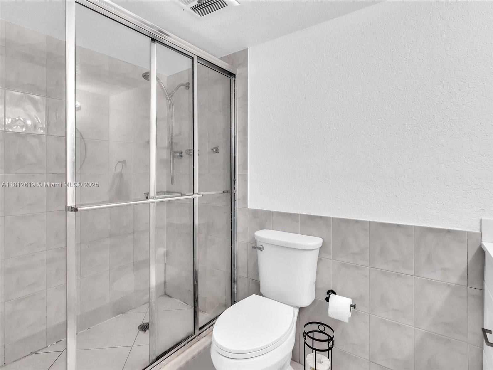 JADE WINDS GROUP · #116-1 in Miami - Photo 27