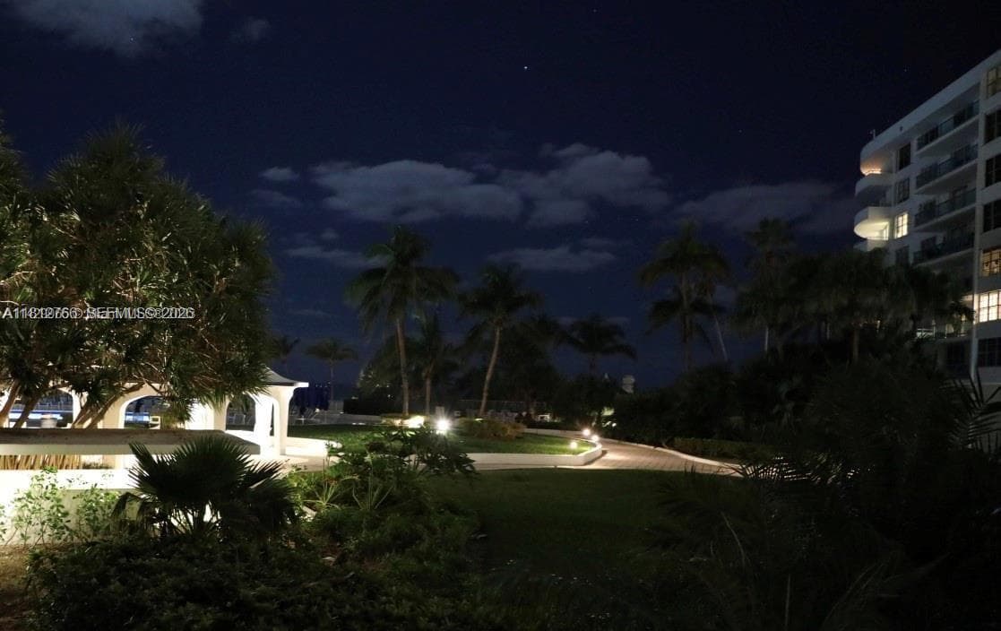 Seacoast 5151 · #315 in Miami Beach - Photo 8