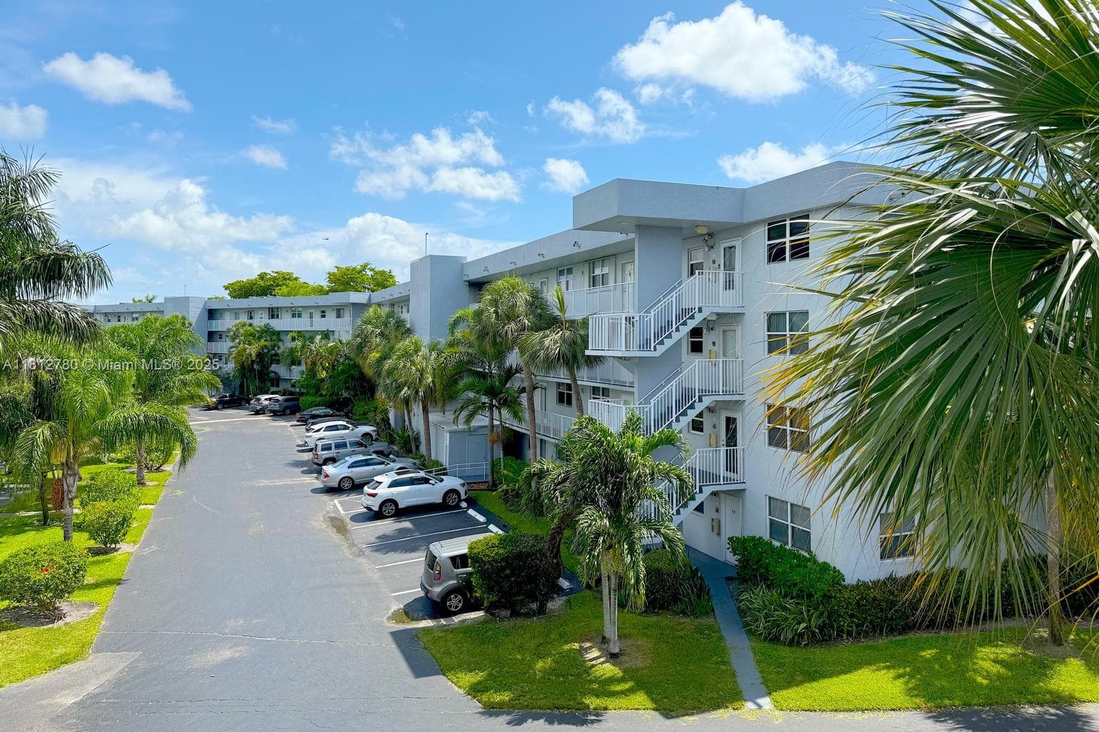 Royal Park Condo · #3D in Oakland Park - Photo 19
