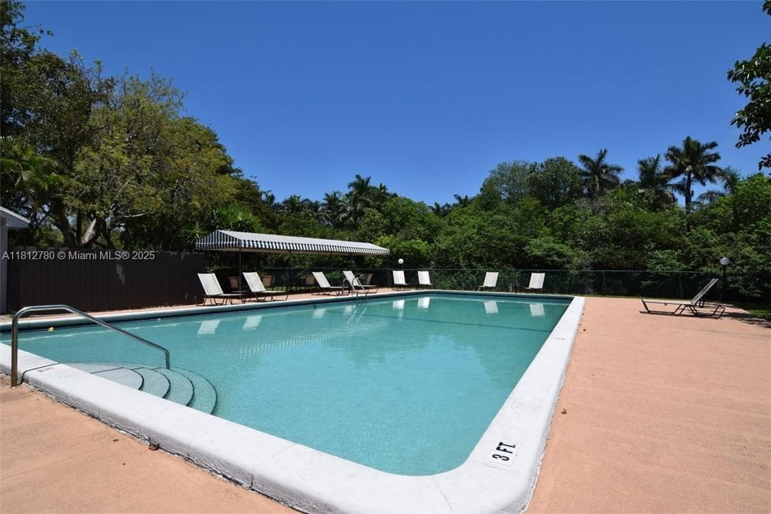 Royal Park Condo · #3D in Oakland Park - Photo 8